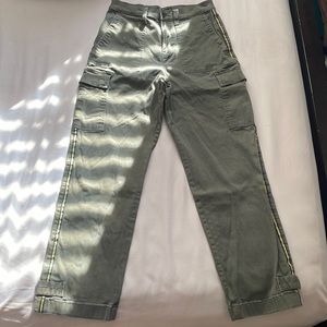 Lucky Brand Khaki Cargo Pants in Size 4/27
